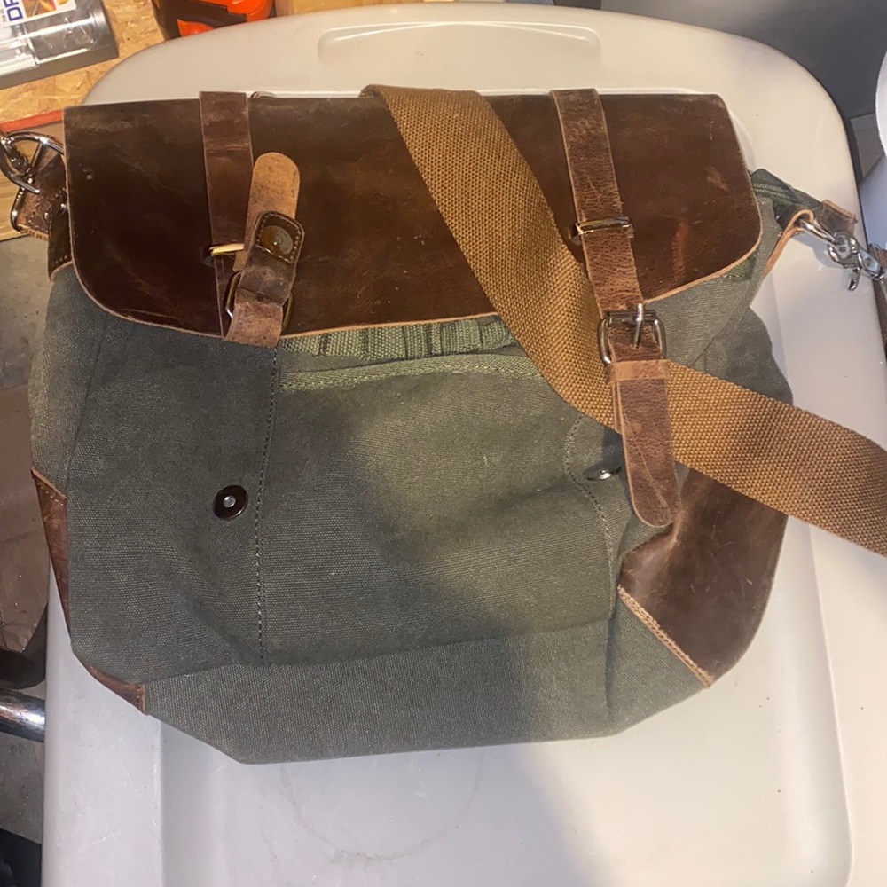 Ecosusi messenger crossbody bag backpack unisex men women